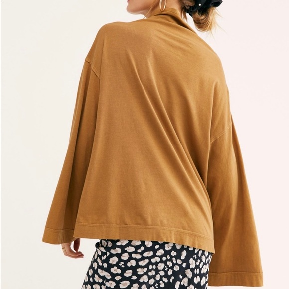 Free People XS Taupe Supernova Turtleneck Top NWT - Picture 3 of 9